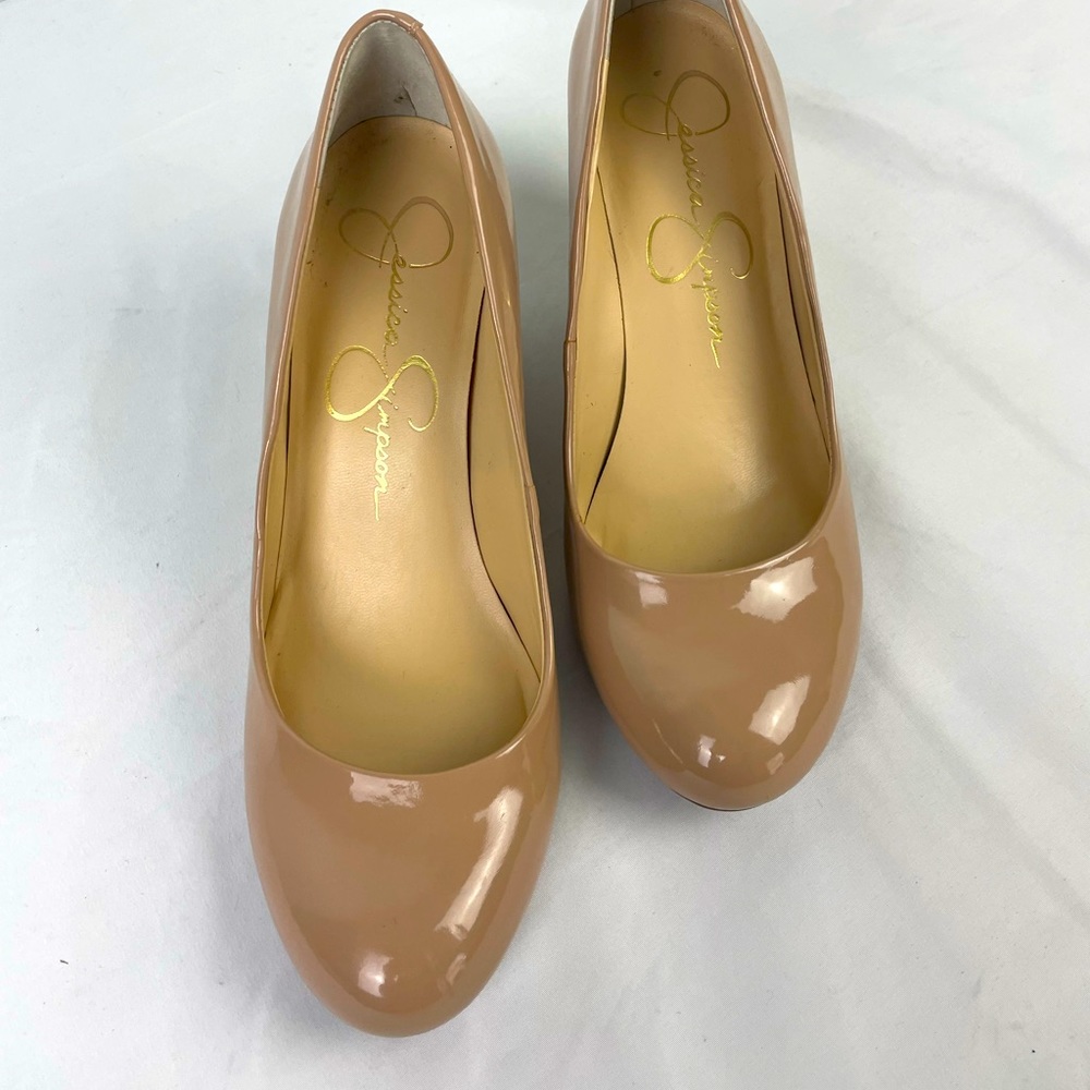 COPY - Jessica Simpson size 7 pumps